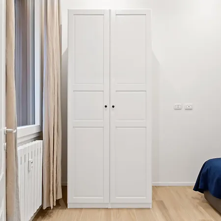 Apartment Guesthost - Piazza Maggiore White