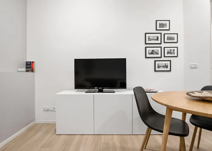 Apartment Guesthost - Piazza Maggiore White Bologna