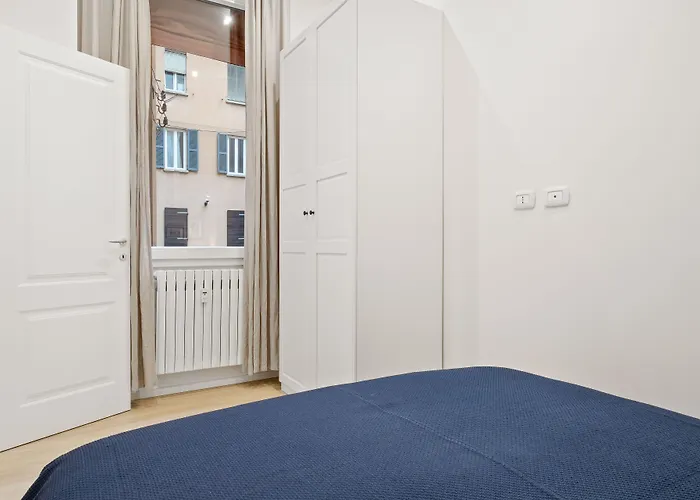 Guesthost - Piazza Maggiore White