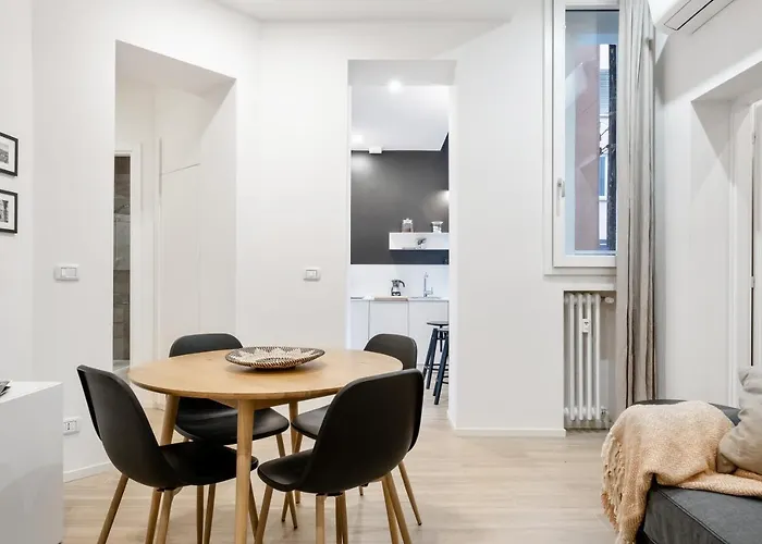 Guesthost - Piazza Maggiore White Bologna