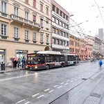 Apartman Guesthost - Piazza Maggiore White